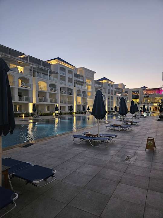 Pool Pickalbatros Blu Spa Resort