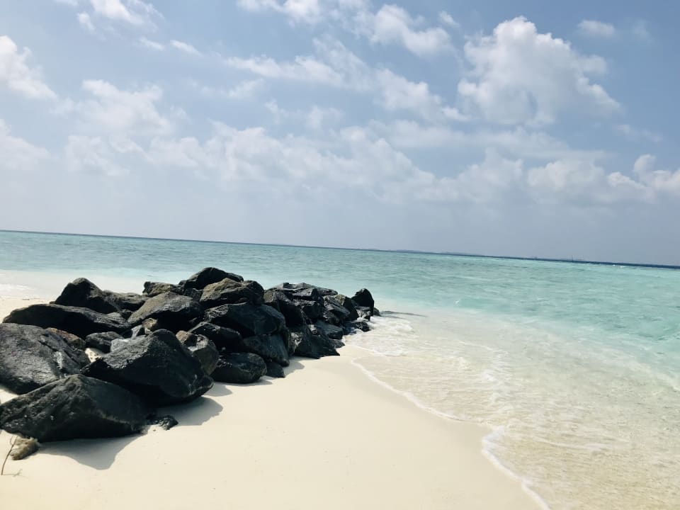 Strand Embudu Village