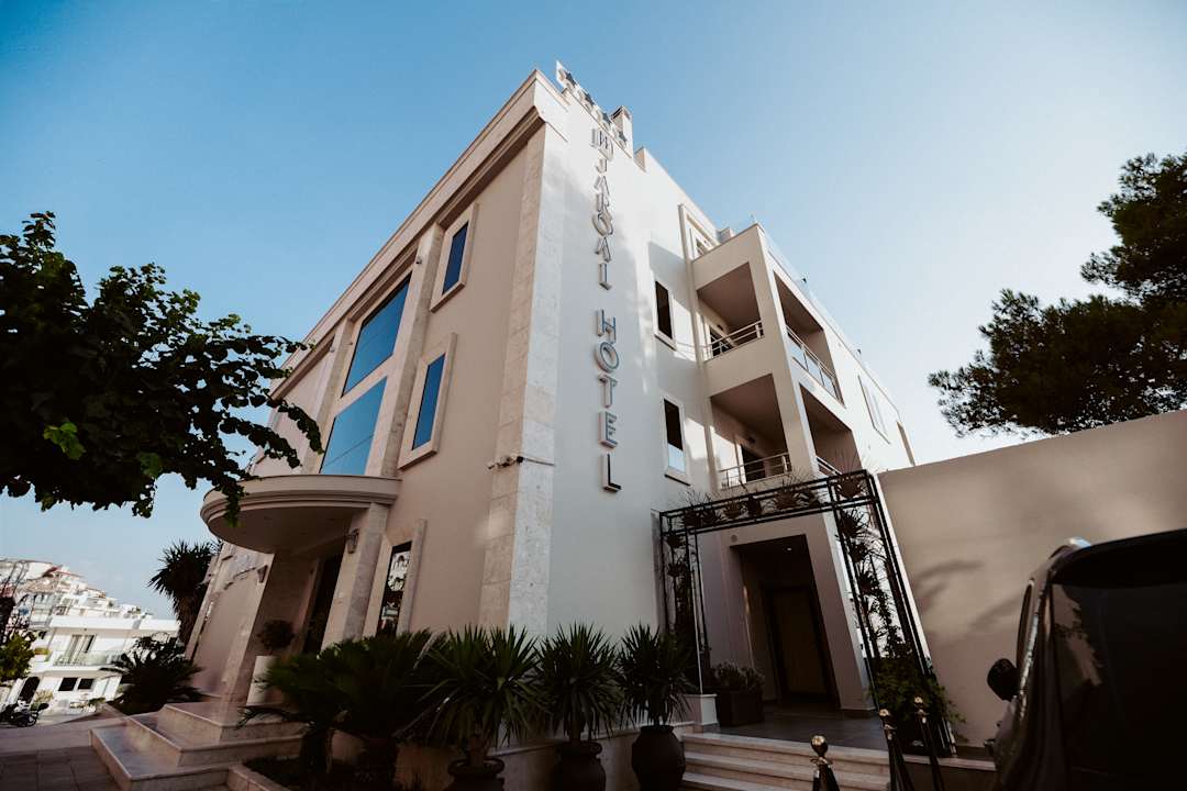 Außenansicht Hotel Jaroal