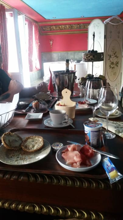 Morgenessen im Zimmer Zeit & Traum  Hotel