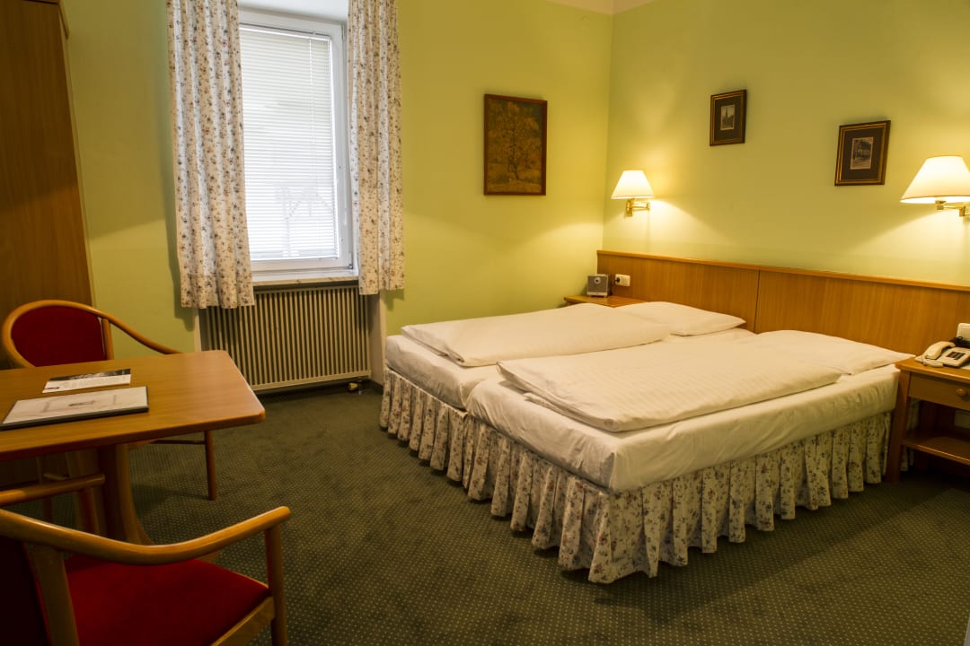 Zimmer Hotel Hohenstauffen