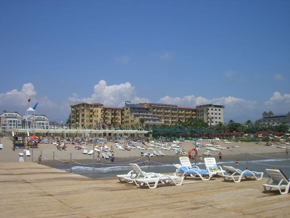 Der hoteleigene Strand Telatiye Resort