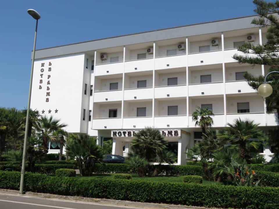 Kein dicker "Hotelklopper, nur 3 Stockwerke  Hotel Le Palme