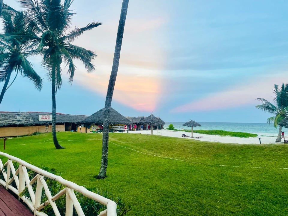 Strand Neptune Village Beach Resort & Spa