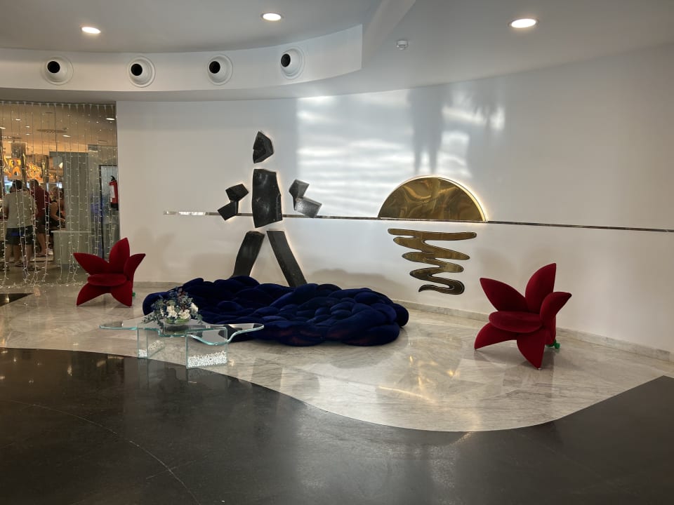 Lobby Bull Escorial & Spa