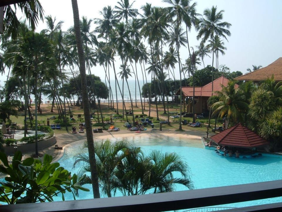 Pool Royal Palms Beach Hotel