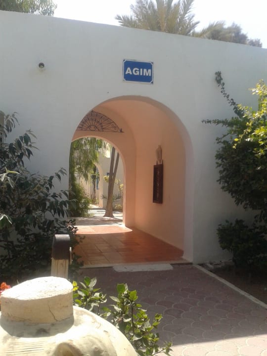 Eingang zu einem der vier Zimmer"dörfer" Royal Karthago Djerba
