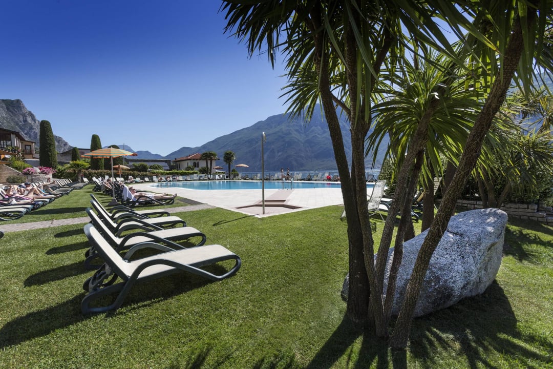 The pool Hotel Du Lac