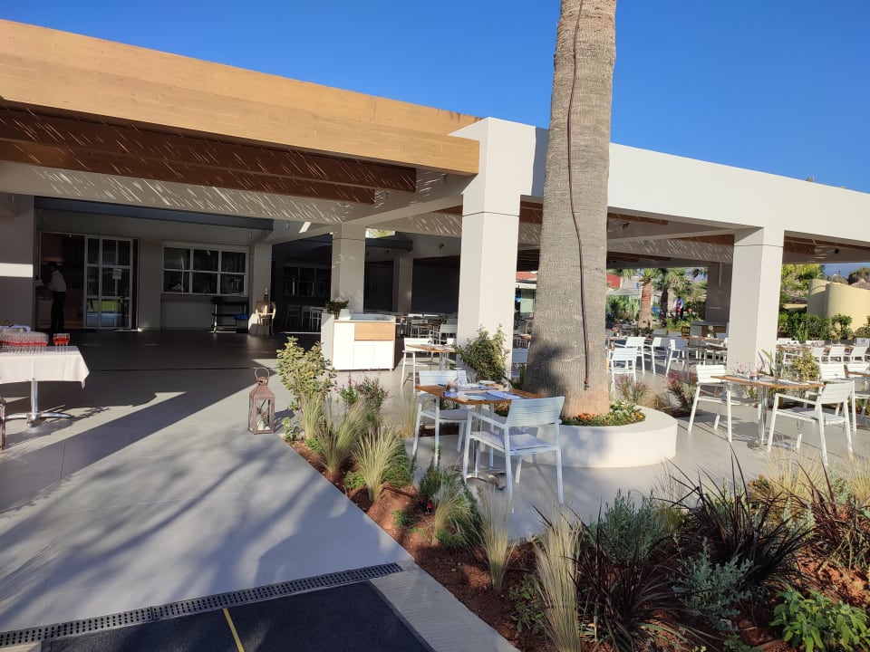 Gastro Anissa Beach & Village