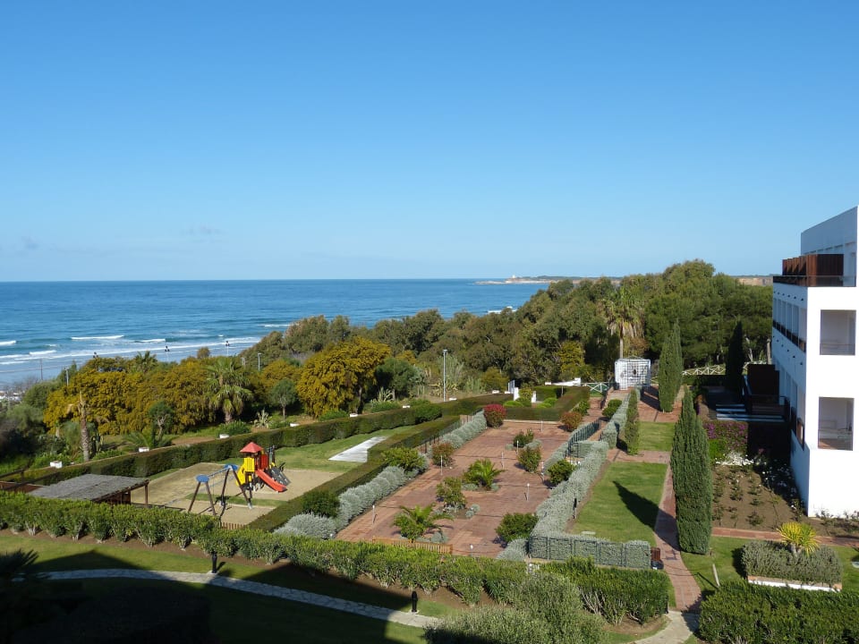 Seitlicher Meerblick zum Hotel Costa Luz Fuerte Conil-Resort