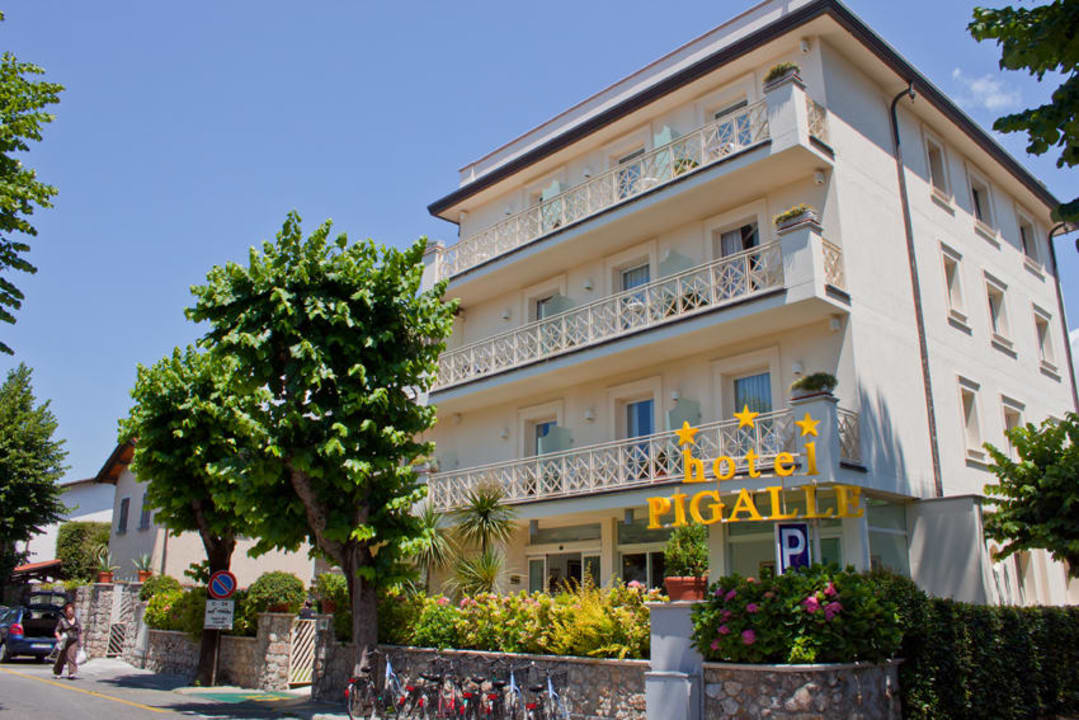 Vista Esterna Hotel Pigalle