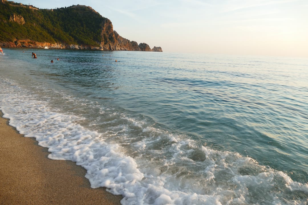 Strand Riviera Hotel & Spa