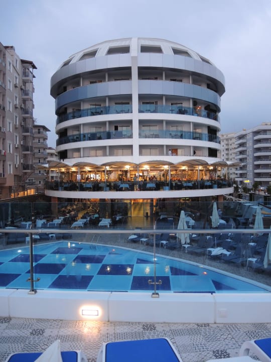 Von der Poolbar aus gesehen Sunprime C-Lounge