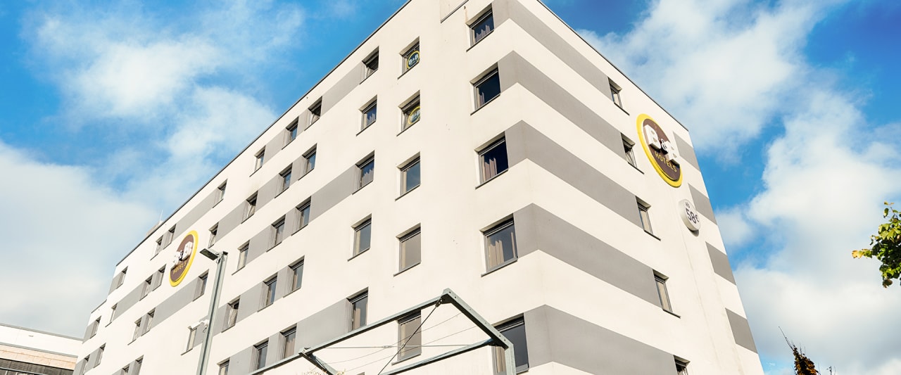 Außenansicht B&B HOTEL Wiesbaden-Hbf