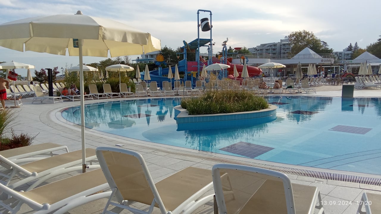Pool Maritim Hotel Paradise Blue Albena