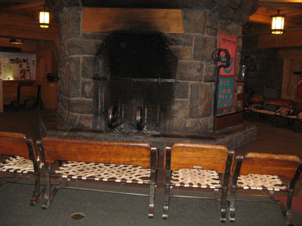 Timberline Lodge: Lobby Hotel Timberline Lodge