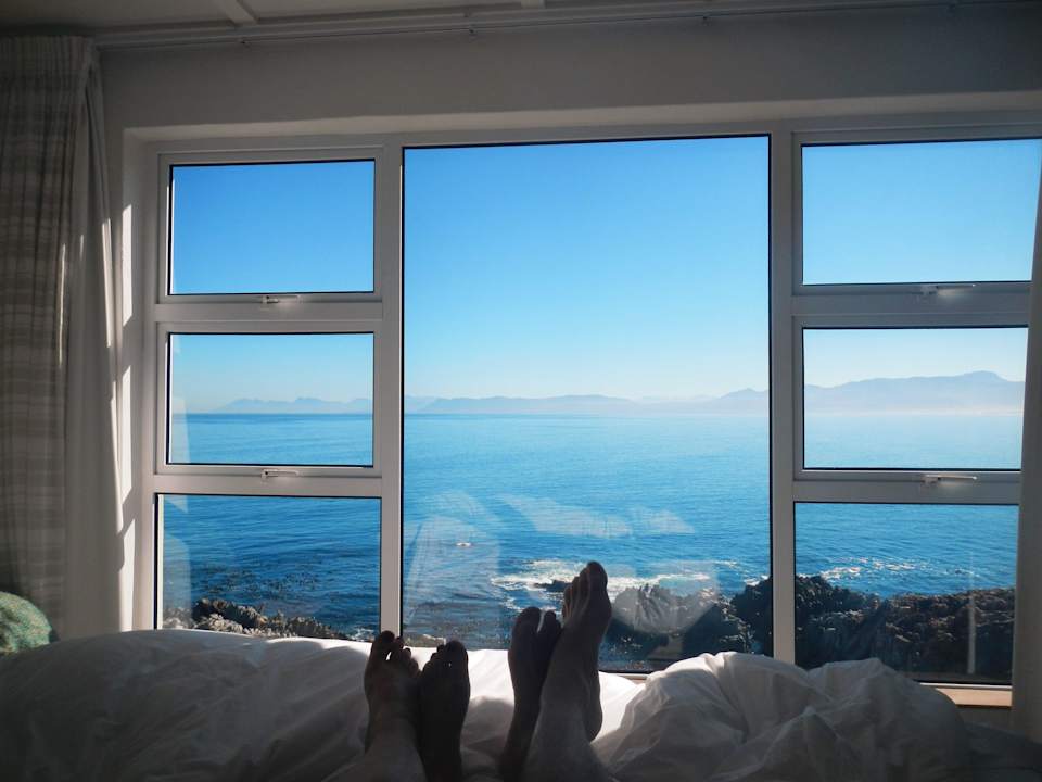 Blick vom Bett Whalesong Lodge