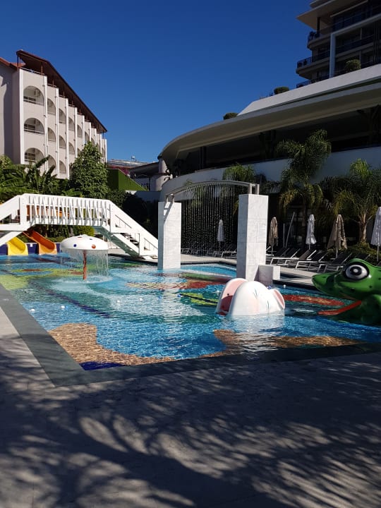 Pool The Sense Deluxe Hotel
