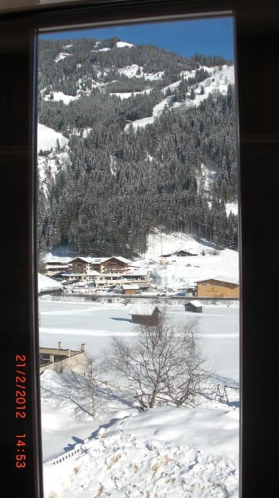 Diesen Blick hat man aus dem Fahrstuhl Hotel Roslehen