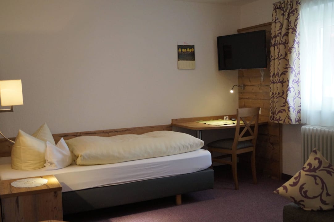 Einzelzimmer ohne Balkon  Landhotel Hofgut Schellenberg