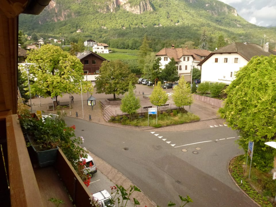 Ausblick Straßenseite Hotel Stamserhof
