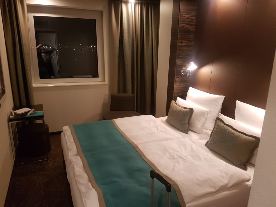 Zimmer Motel One Hamburg-Alster