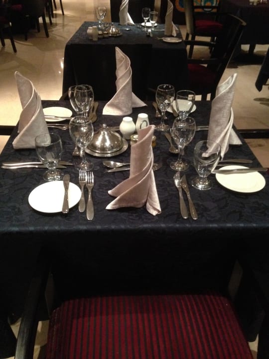 Jeden Abend eine andere Tischfarbe sehr schön  Kaisol Romance Resort