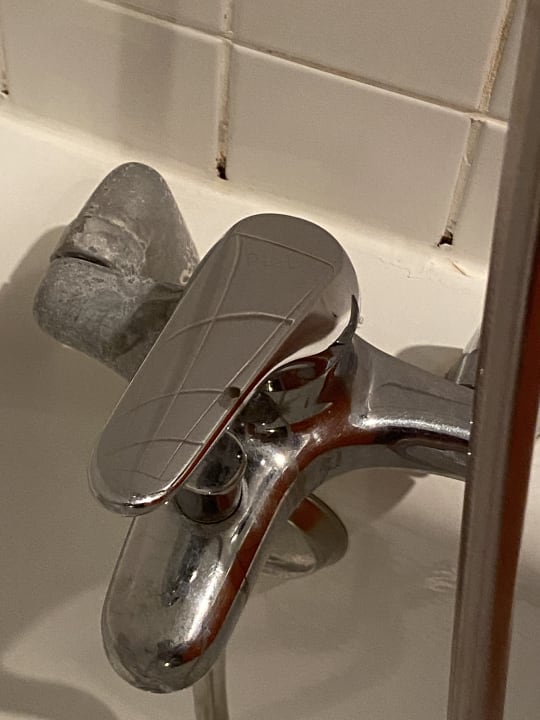 Zimmer Explorers Hotel