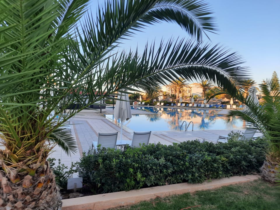 Pool Anissa Beach & Village