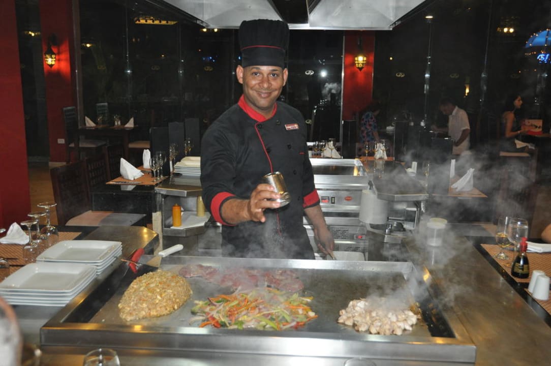 Das Show-Cooking im japanischen Restaurant Grand Palladium Select Bávaro Resort & Spa