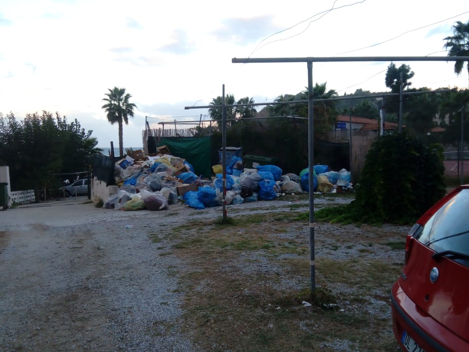 Außenansicht Villaggio Baia d'Ercole