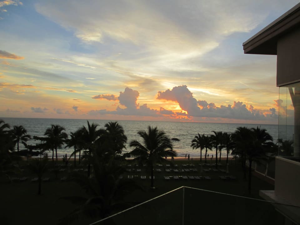 Ausblick von Balkon The Sands Khao Lak by Katathani