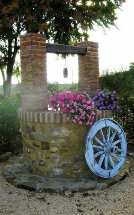 Outside picture Hotel Podere Palazzolo