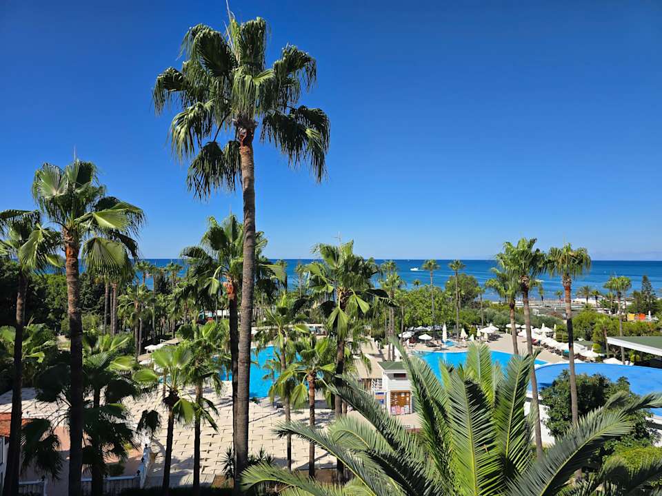 Außenansicht Iz Flower Side Beach Hotel