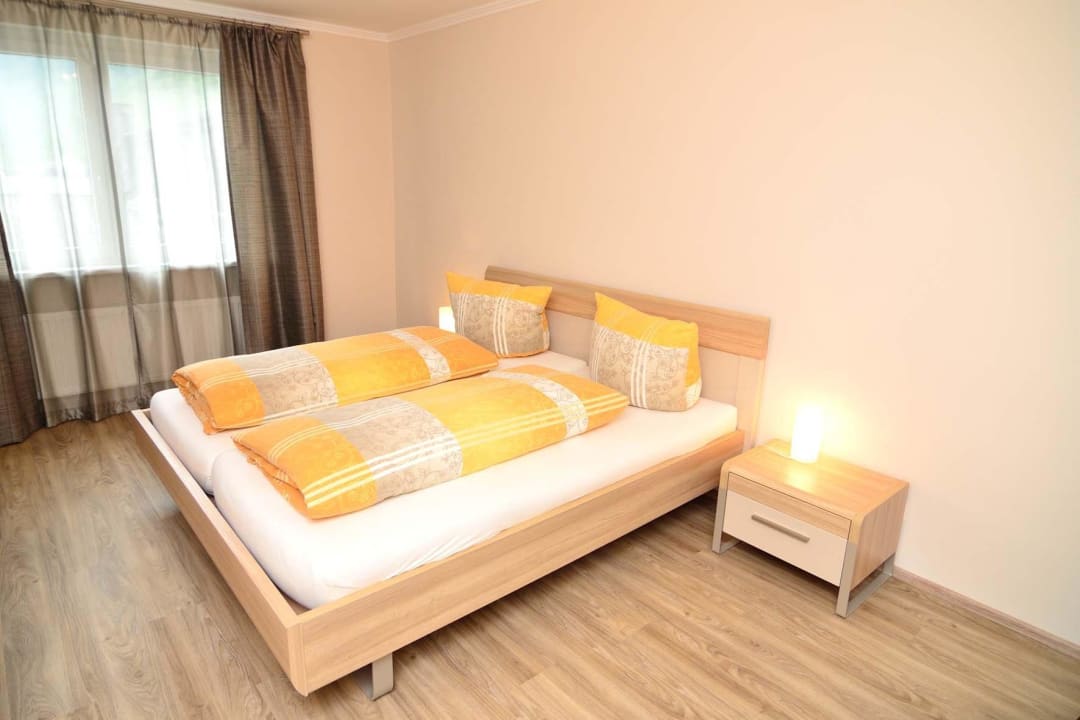 Schlafzimmer Pension Ferienwohnungen Scheid