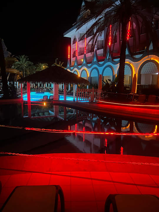 Außenansicht Well Palace Side