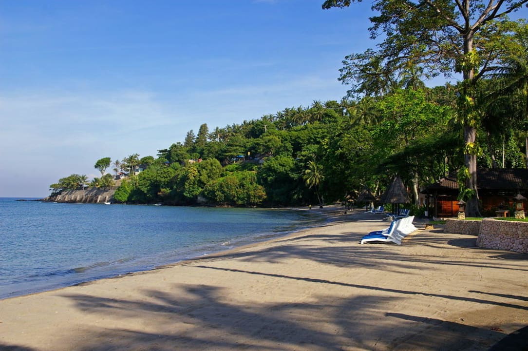 Der Strand vor dem Hotel Hotel Sheraton Senggigi Lombok Beach Resort