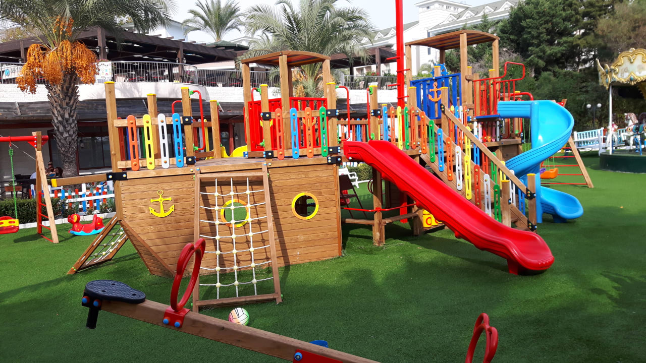 Gartenanlage Hotel Turan Prince