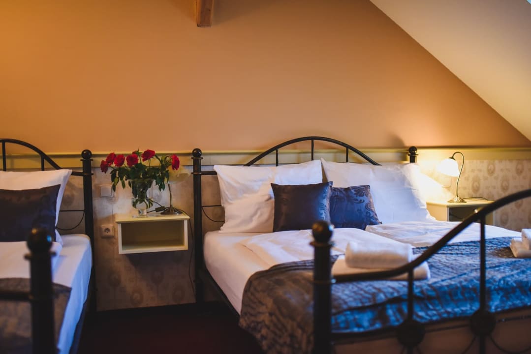 Zimmer Zámek Kamenný dvůr