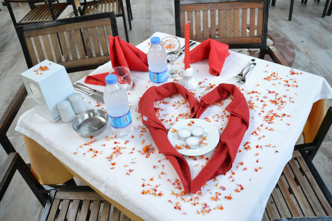 Unser Abschiedstisch. Leider Hane Family Resort