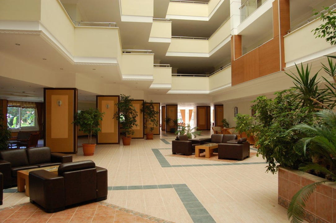 Lobby Club Dizalya