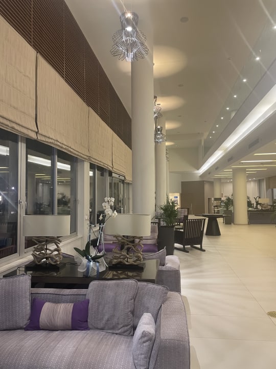 Lobby Pernera Beach Hotel