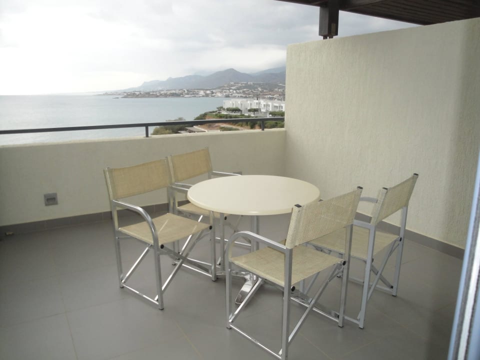 Toller Ausblick vom großen Balkon Atlantica Mikri Poli Crete