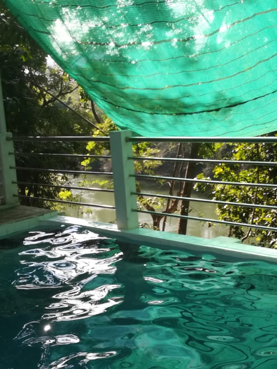 Pool Hotel Saiyok River House