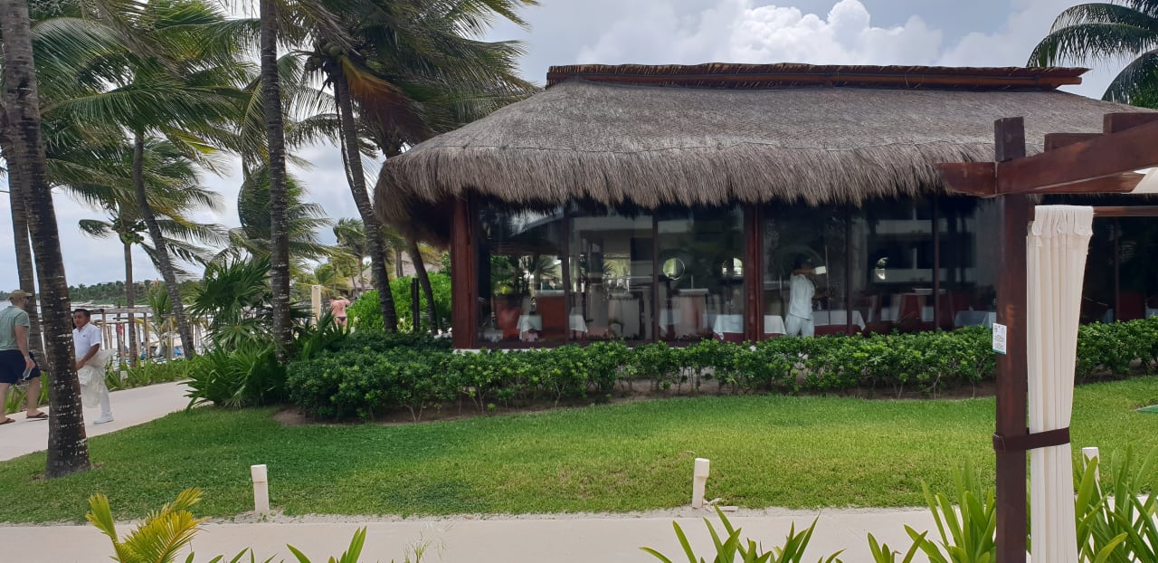 Gastro Akumal Bay Beach & Wellness Resort