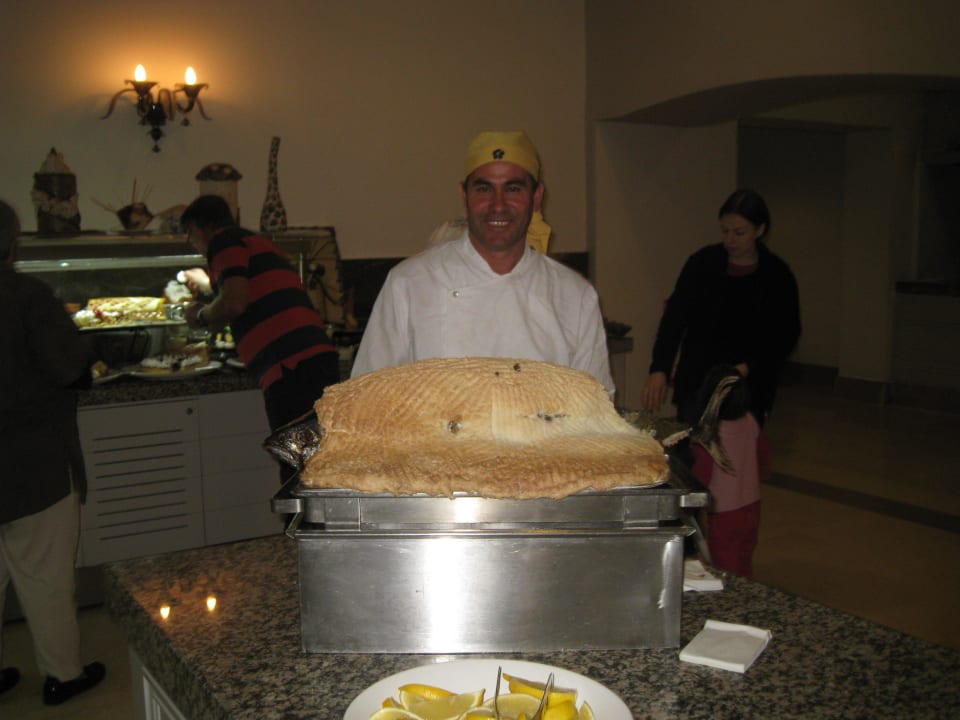 Fisch in Salzkruste Hotel Oleander