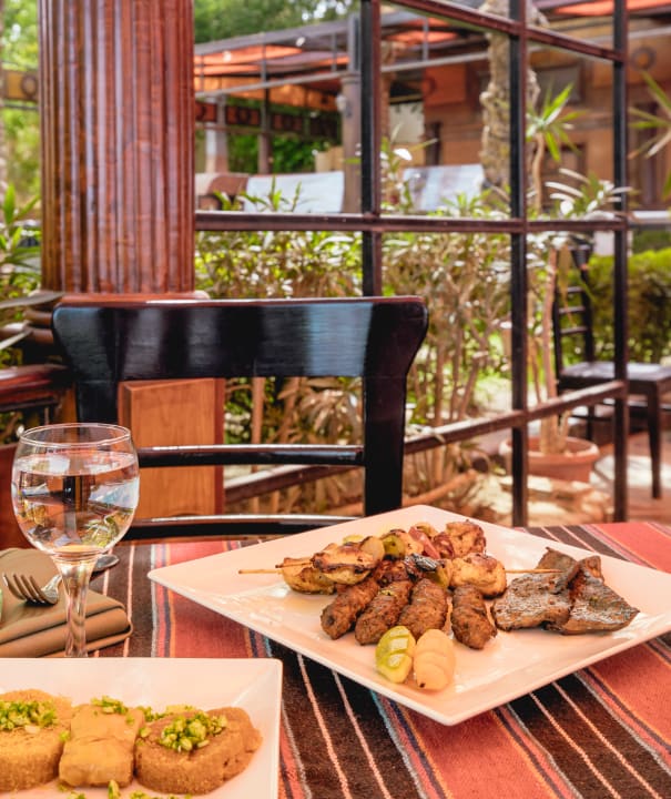 Gastro AMC Royal Hotel & SPA