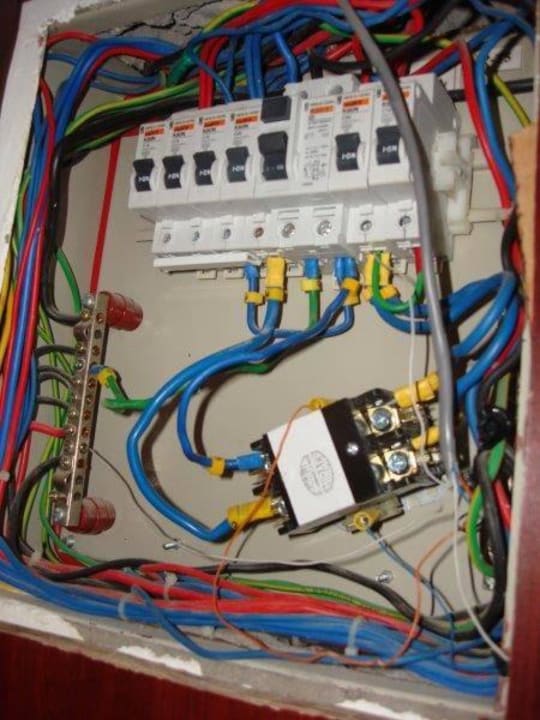 Gefährlicher Sicherungskasten im Kleiderschrank Fantazia Resort Marsa Alam