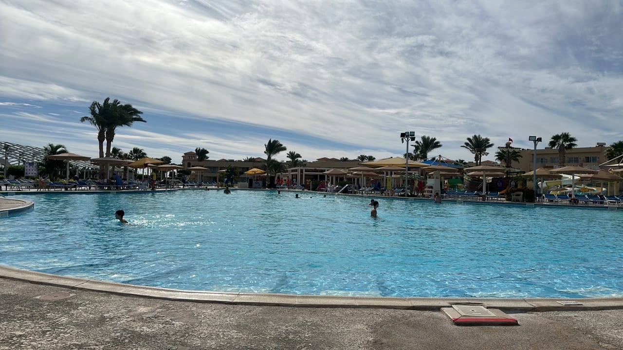 Pool Pickalbatros Royal Moderna Resort-Sharm El Sheikh