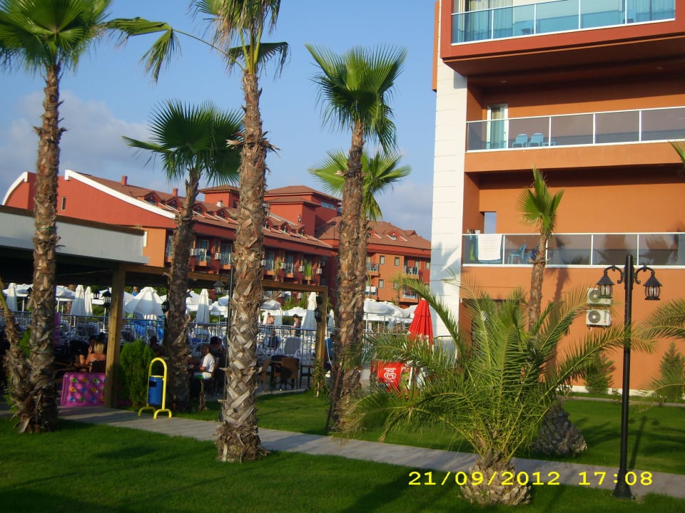 Blick auf die Snackbar Club Side Coast